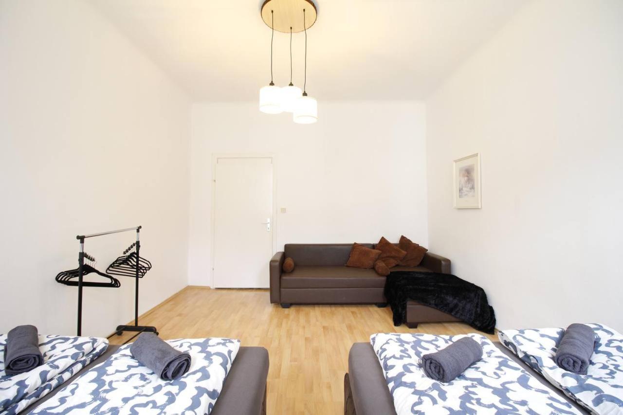 Comfortable Rooms Near Schonbrunn Palace Vienna Luaran gambar