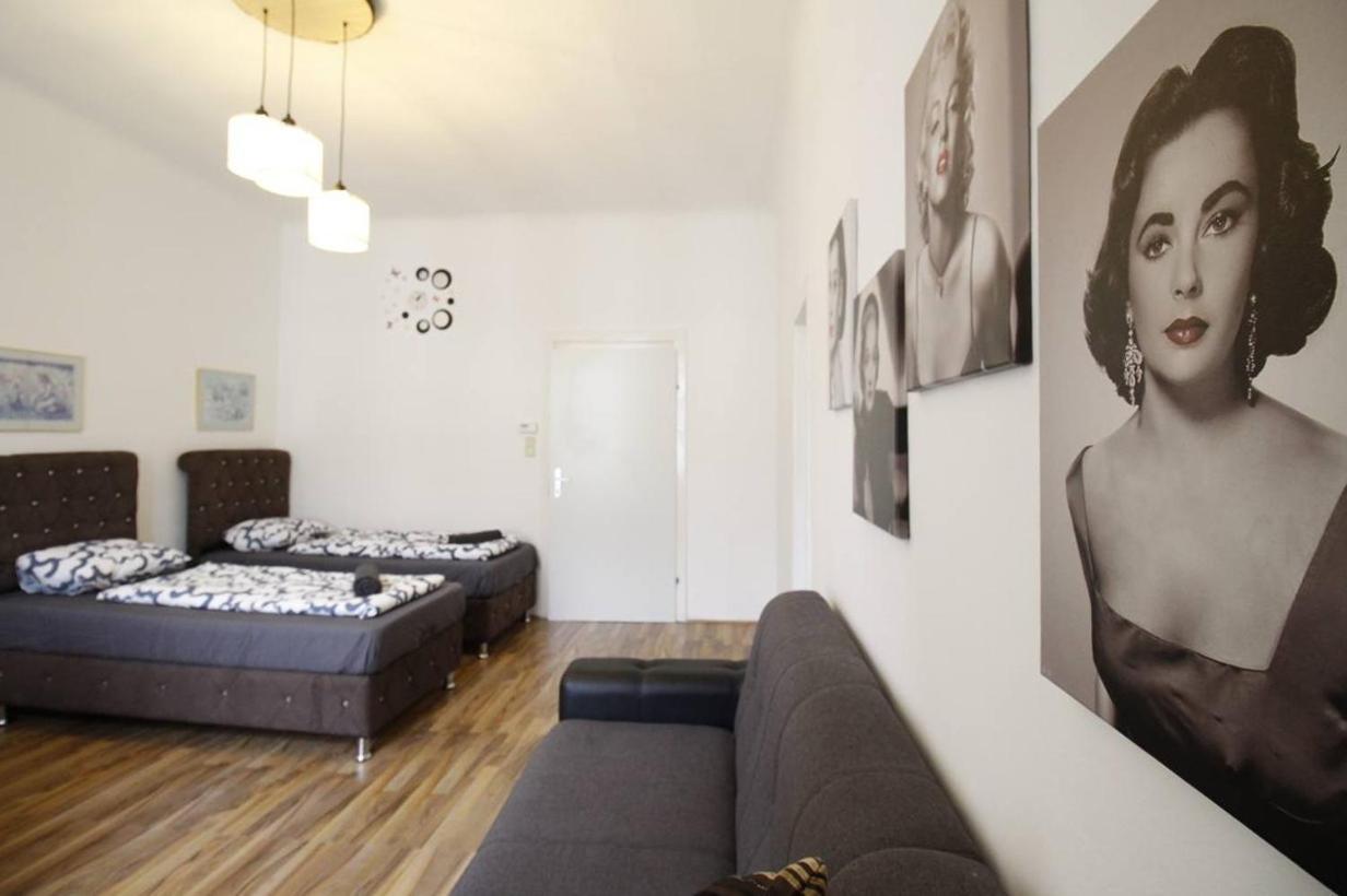 Comfortable Rooms Near Schonbrunn Palace Vienna Luaran gambar