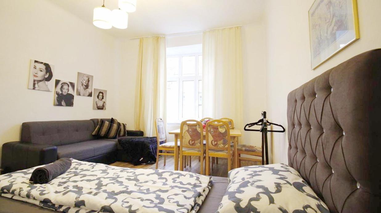 Comfortable Rooms Near Schonbrunn Palace Vienna Luaran gambar