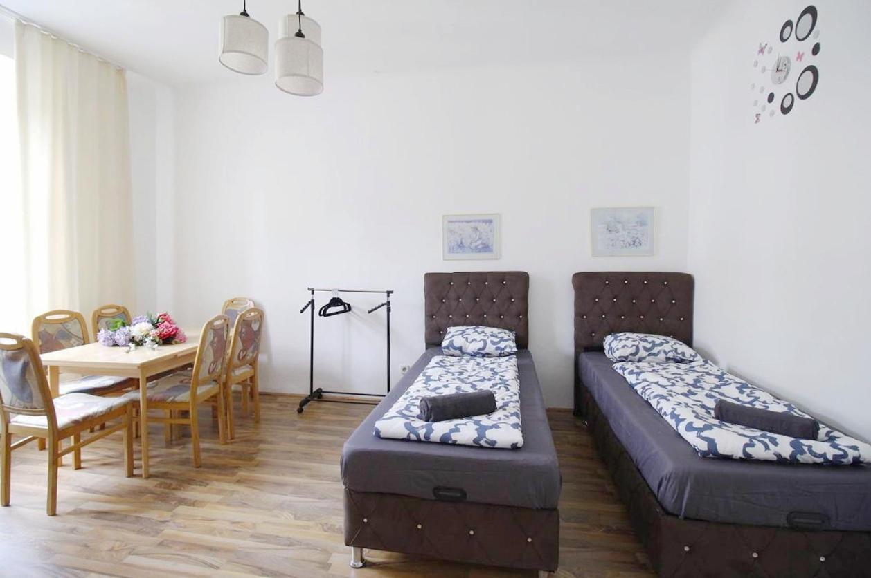 Comfortable Rooms Near Schonbrunn Palace Vienna Luaran gambar