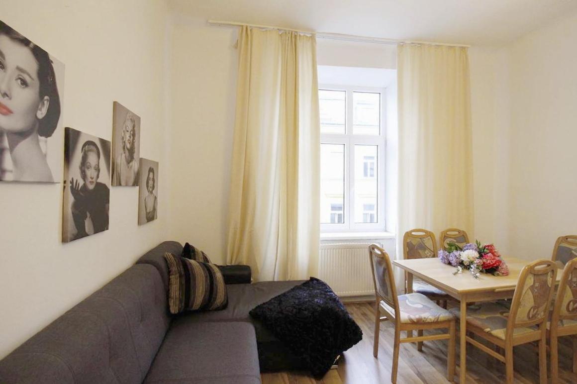 Comfortable Rooms Near Schonbrunn Palace Vienna Luaran gambar